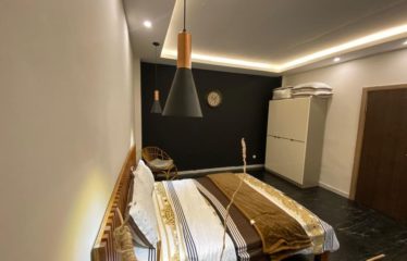 ABIDJAN COCODY : Studio meublé à louer – Résidence Palmeraie