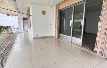 ABIDJAN COCODY : Belle villa basse 5 pièces à louer