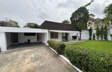 ABIDJAN COCODY : Belle villa basse 5 pièces à louer