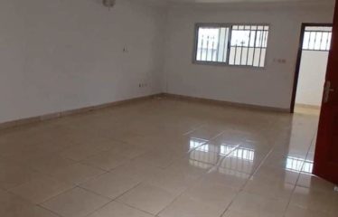 ABIDJAN BINGERVILLE : Villa à vendre 4 pièces