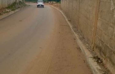 ABIDJAN COCODY : Terrain clôturé de 1000 m2 à vendre – Riviera M’Badon