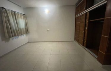 ABIDJAN COCODY : Villa Duplex 6 Pièces avec Piscine & Jardin à louer