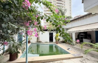 ABIDJAN MARCORY : Villa basse T5 à vendre avec piscine
