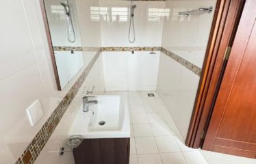 ABIDJAN COCODY : Villa duplex 6 pièces à louer – Riviera Attoban