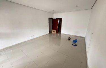 ABIDJAN COCODY : Villa duplex 6 pièces à louer – Riviera Attoban