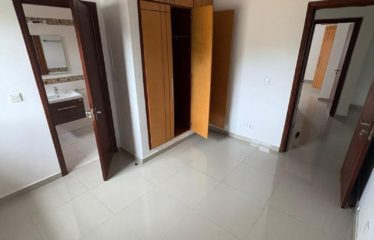 ABIDJAN COCODY : Villa duplex 6 pièces à louer – Riviera Attoban