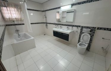 ABIDJAN COCODY : Villa duplex 6 pièces à louer – Riviera Attoban