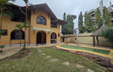 ABIDJAN COCODY : Villa duplex avec piscine à louer – RIVIERA