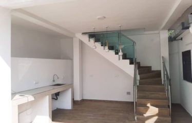 ABIDJAN COCODY : Villa Basse 5 Pièces avec Piscine à louer