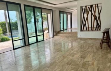 ABIDJAN COCODY : Villa Duplex 8 Pièces rénovée à louer