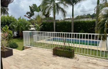 ABIDJAN COCODY : Villa Duplex 8 Pièces rénovée à louer