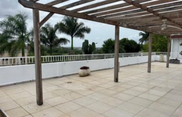 ABIDJAN COCODY : Villa Duplex 8 Pièces rénovée à louer