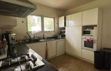 ABIDJAN COCODY : Villa basse 5 pièces avec piscine en location – Riviera Ambassades