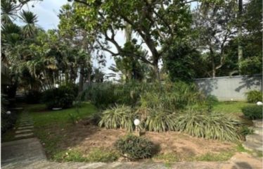 ABIDJAN COCODY : Villa basse 5 pièces avec piscine en location – Riviera Ambassades