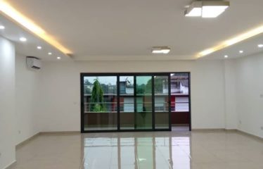 ABIDJAN COCODY : Immeuble de standing R+5 à vendre