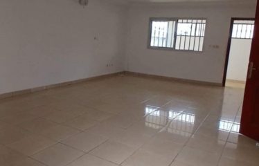 ABIDJAN BINGERVILLE : Villa à vendre 4 pièces