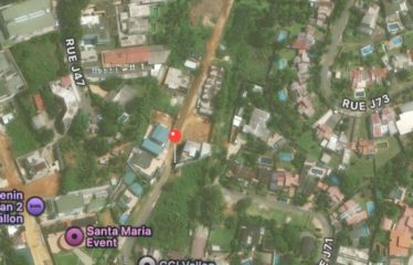 ABIDJAN COCODY : Terrain 831 m2 à vende – 2 Plateaux