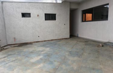 ABIDJAN COCODY : Maison à vendre – 2 PLATEAUX MACACI