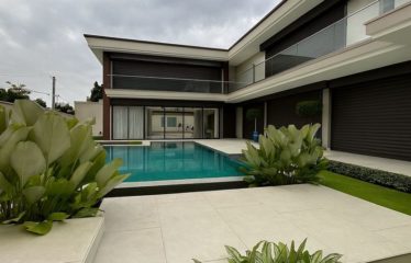 ABIDJAN COCODY : Villa de prestige à louer