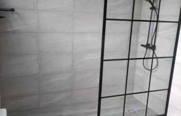 ABIDJAN COCODY : Villa duplex 7 pièces à louer – Riviera M’Badon