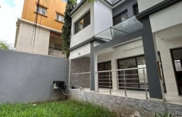 ABIDJAN COCODY : Villa duplex à louer – Riviera Triangle