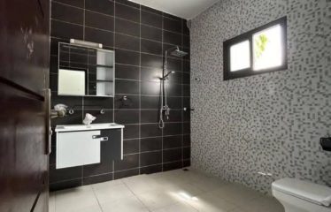 ABIDJAN COCODY : Villa duplex à louer – Riviera Triangle