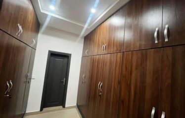 ABIDJAN COCODY : Villa duplex à louer – CITÉ ARC-EN-CIEL