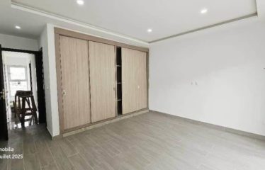 ABIDJAN BINGERVILLE : Villa duplex 6 pièces à louer – Vue lagunaire