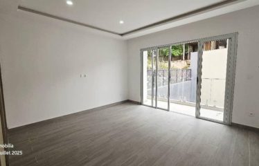 ABIDJAN BINGERVILLE : Villa duplex 6 pièces à louer – Vue lagunaire