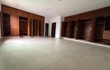 ABIDJAN COCODY : Appartement 4 pièces aux 2 Plateaux Vallon à louer