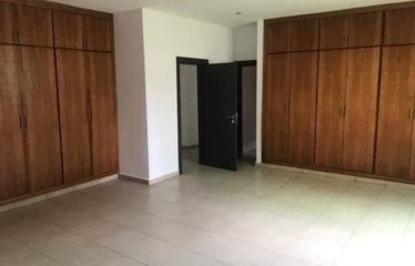 ABIDJAN COCODY : Appartement 4 pièces aux 2 Plateaux Vallon à louer