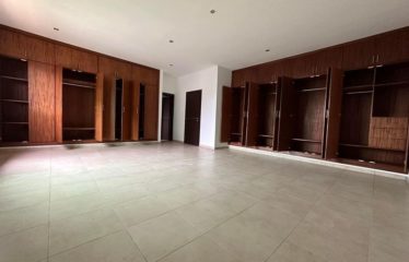 ABIDJAN COCODY : Appartement 4 pièces aux 2 Plateaux Vallon à louer