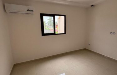 ABIDJAN COCODY : Villa duplex 6 pièces à louer – 2 Plateaux vallon