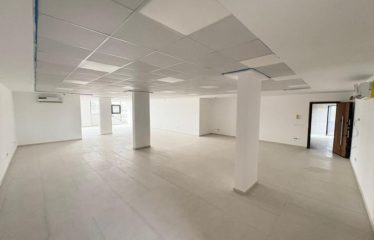 ABIDJAN COCODY : Location de bureaux et magasins