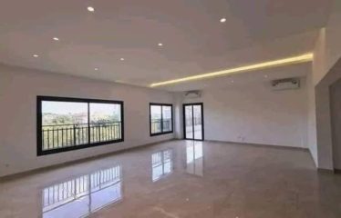 ABIDJAN COCODY : Appartement haut standing à louer 4 pièces
