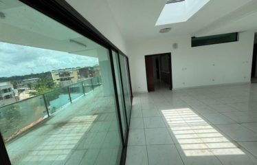ABIDJAN BINGERVILLE : Appartement haut standing avec vue lagunaire à louer