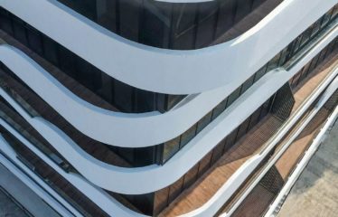 ABIDJAN COCODY : Bâtiment R+6 à louer – Cocody Riviera Bonoumin