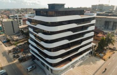 ABIDJAN COCODY : Bâtiment R+6 à louer – Cocody Riviera Bonoumin