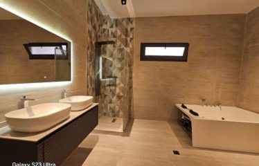 ABIDJAN COCODY : Villa duplex haut standing à vendre