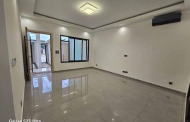 ABIDJAN COCODY : Villa duplex haut standing à vendre