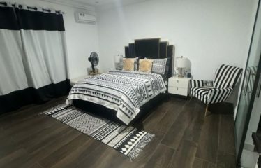 ABIDJAN COCODY : Appartement haut standing à vende Bd Latrille