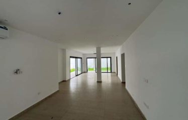ABIDJAN COCODY : Villa duplex à louer avec piscine
