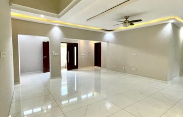 ABIDJAN COCODY : Villa triplex F8 à louer