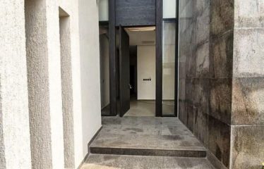 ABIDJAN COCODY : Villa duplex moderne 6 pièces à louer