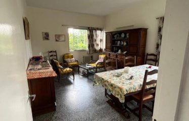 ABIDJAN COCODY : Villa duplex de 7 pièces sur 750 m2 avec grand jardin à vendre