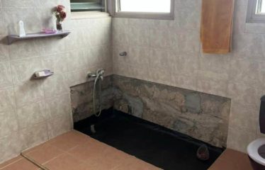 ABIDJAN COCODY : Villa duplex de 7 pièces sur 750 m2 avec grand jardin à vendre