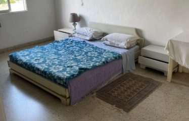 ABIDJAN COCODY : Villa duplex de 7 pièces sur 750 m2 avec grand jardin à vendre