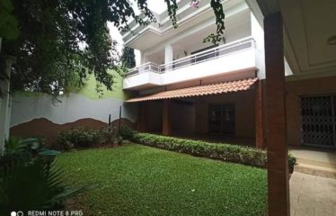 ABIDJAN COCODY : Villa duplex à louer 8 pièces