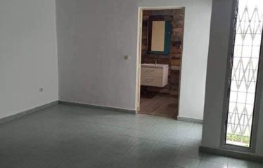 ABIDJAN COCODY : Villa duplex à louer 8 pièces