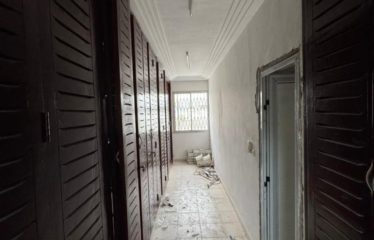 ABIDJAN COCODY : Villa duplex à louer 8 pièces